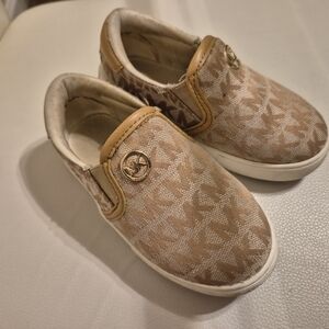 Michael Kors Tan Sneakers Slip-On Style